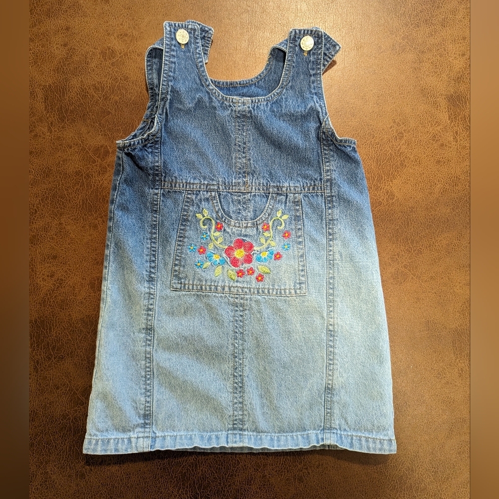 Vintage girls denim dress. Size 4T.